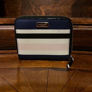 Super cute Kate Spade wallet